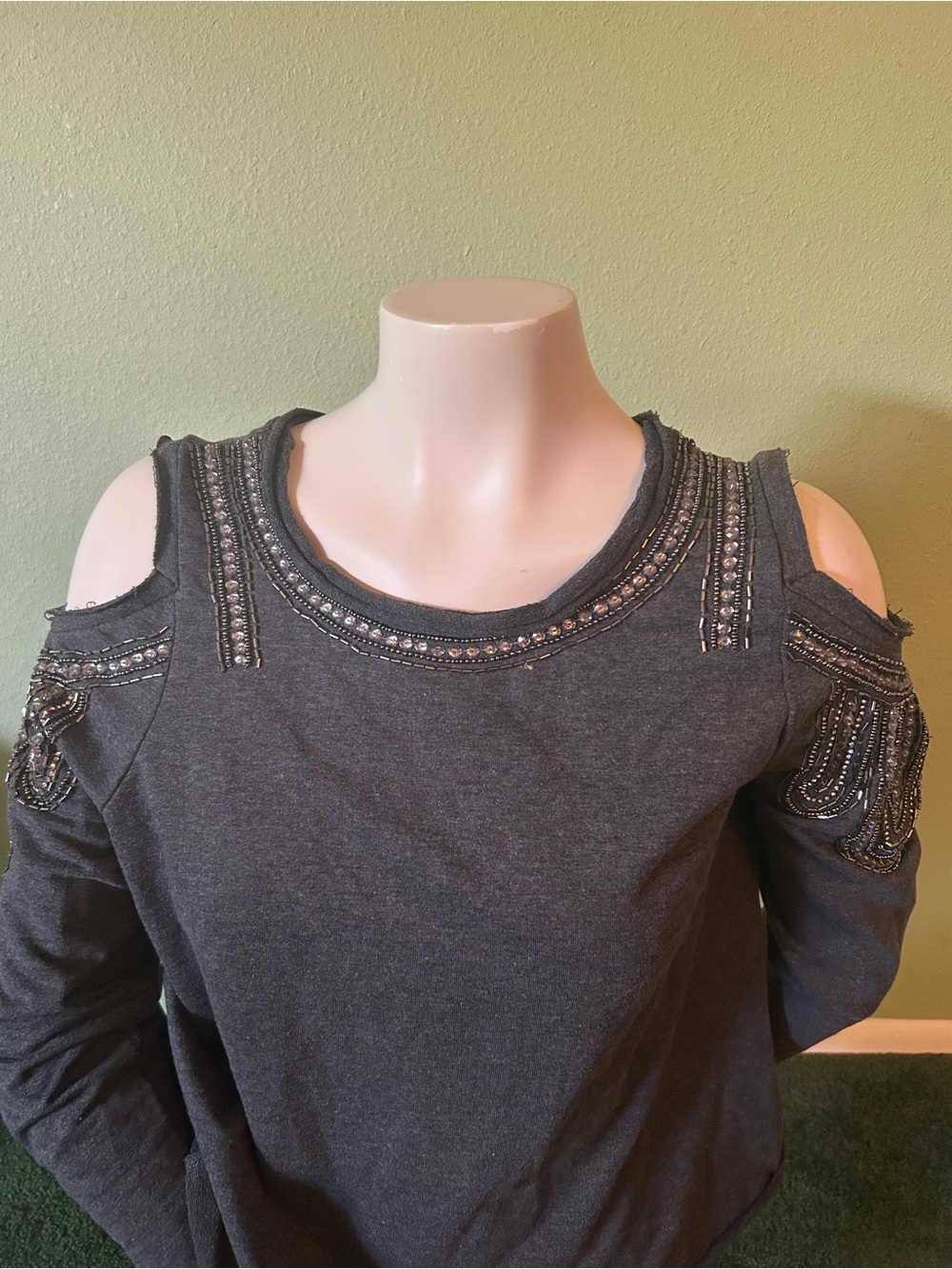 Buffalo Women’s David Bitton Charcoal Gray Cold-Shoulder Embellished Sweatshirt